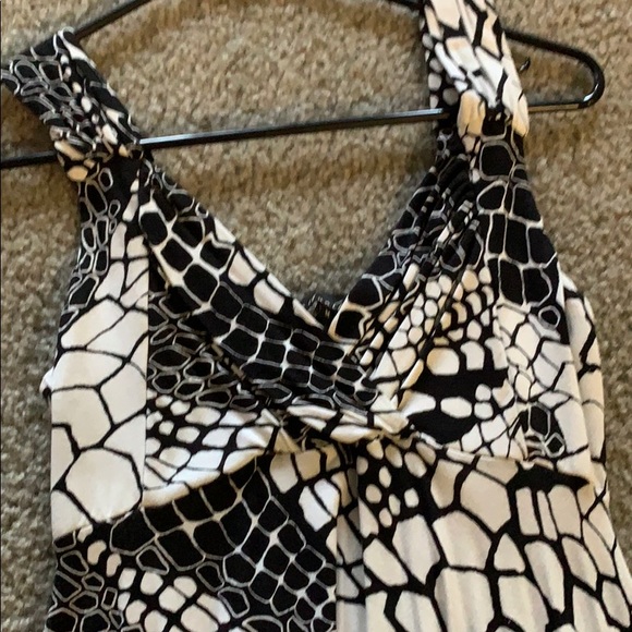 Dunía Black and White Summer Dress - Picture 6 of 9